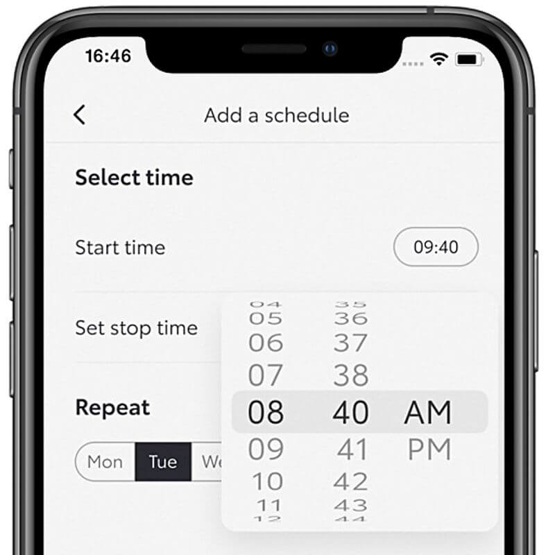 Aplikacja Toyota – koło wyboru godziny 08:40 AM podczas ustawiania harmonogramu ładowania samochodu – Toyota Walder Zabrze