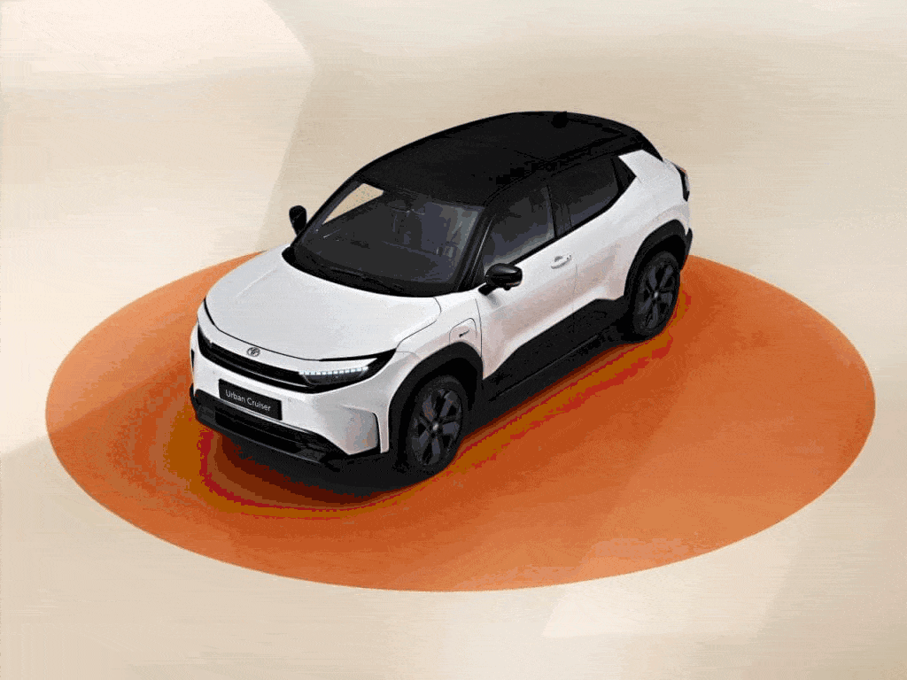 bialo-czarny samochod Toyota Urban Cruiser z pieciu ujec: bok, przod, ladowanie, tyl i z gory – Toyota Walder Zabrze