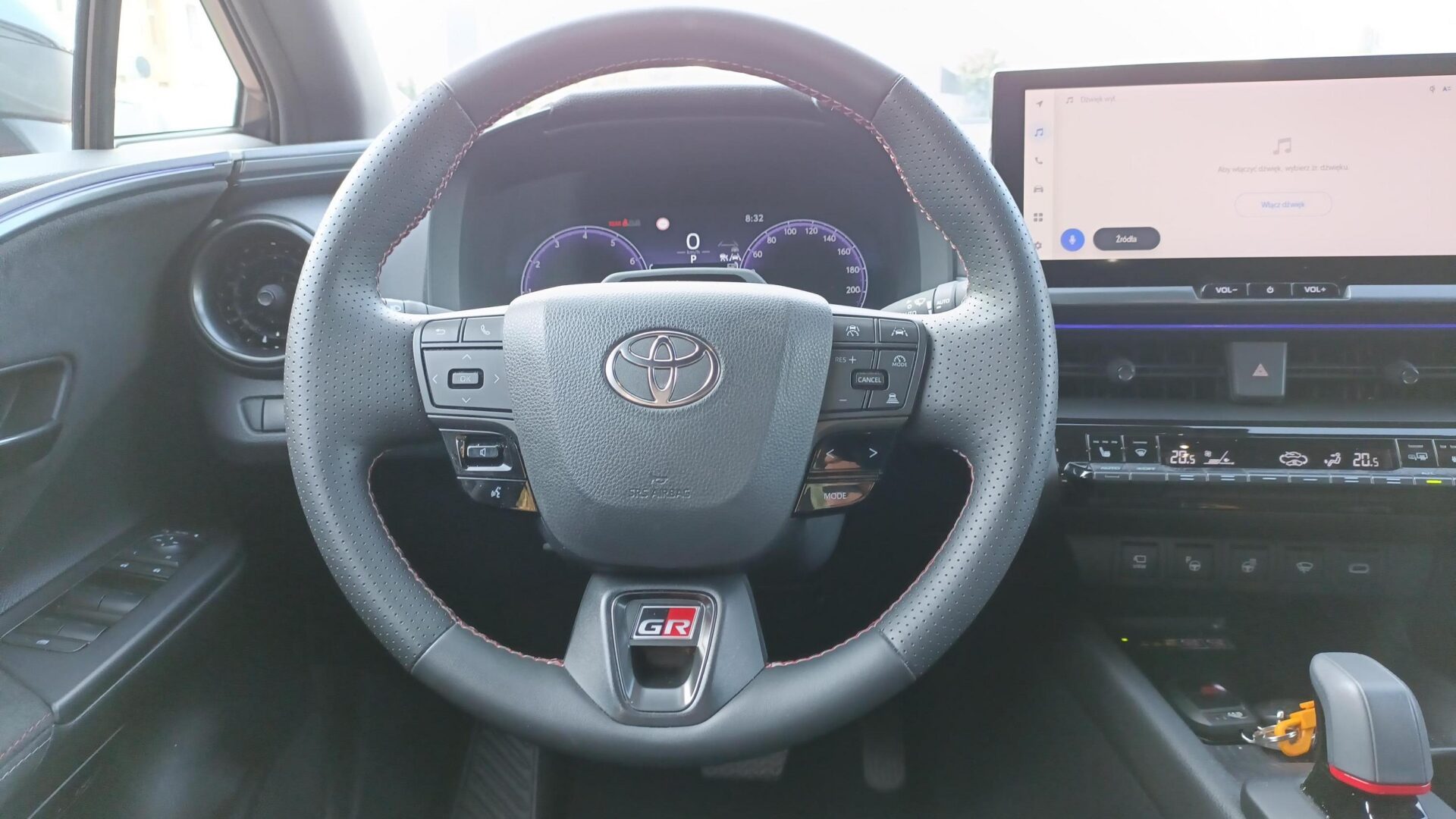 Toyota C-HR - zdjęcie 14