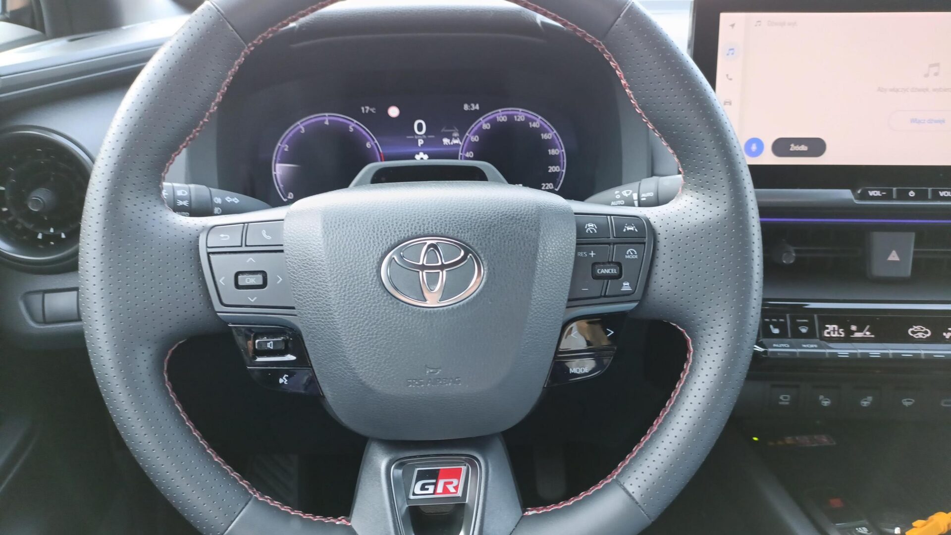 Toyota C-HR - zdjęcie 15