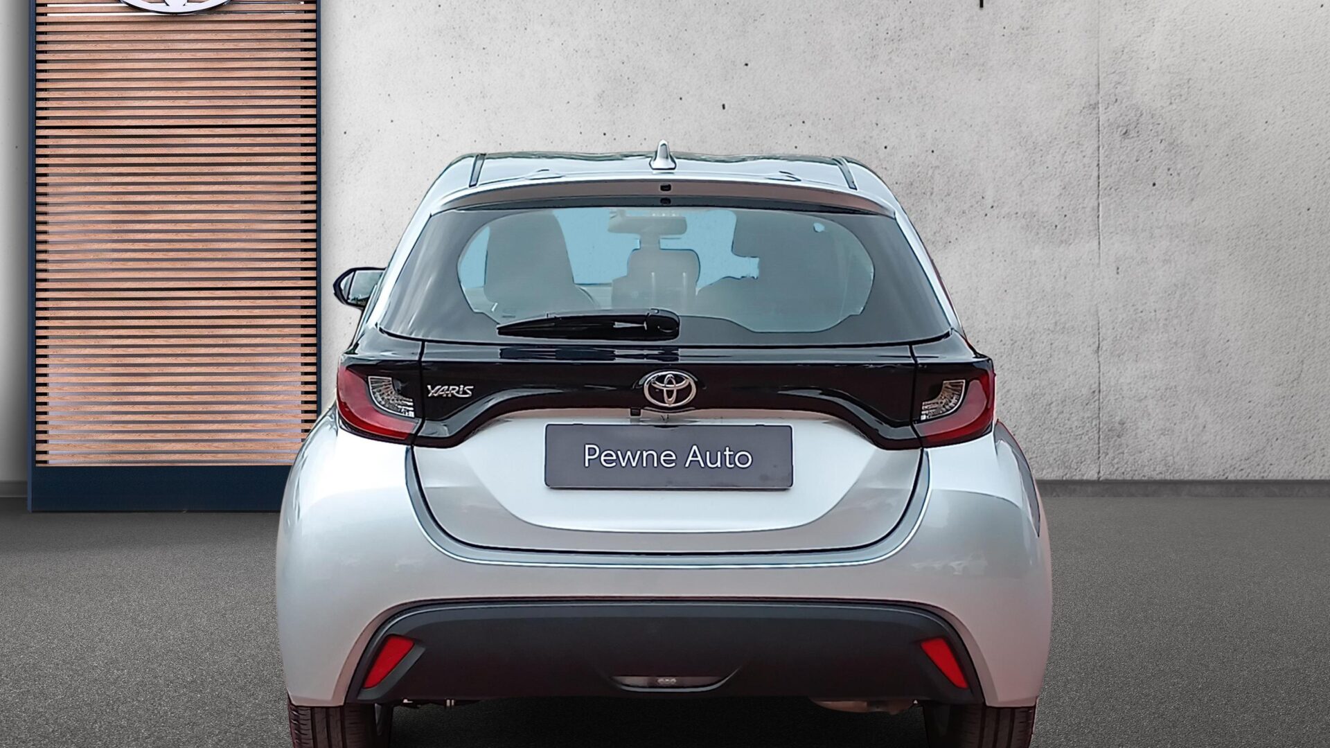 Toyota Yaris - zdjęcie 4