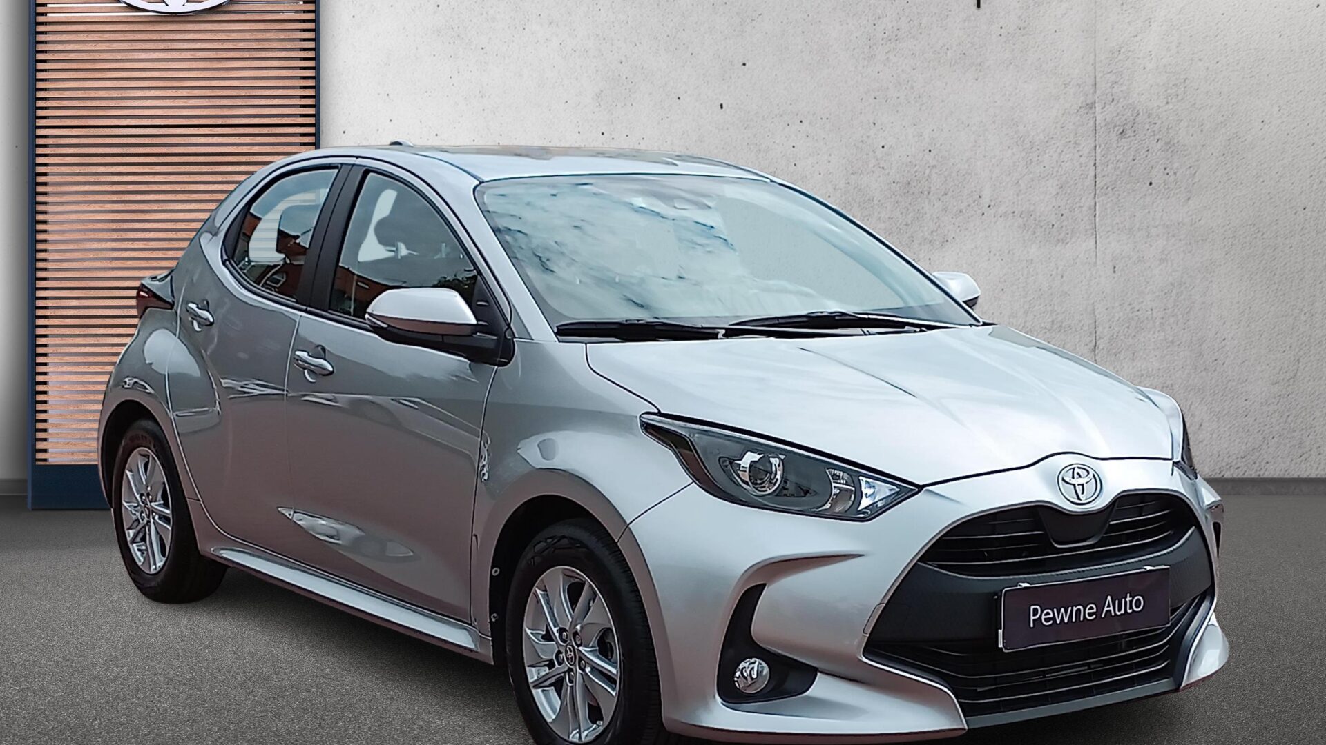 Toyota Yaris - zdjęcie 7