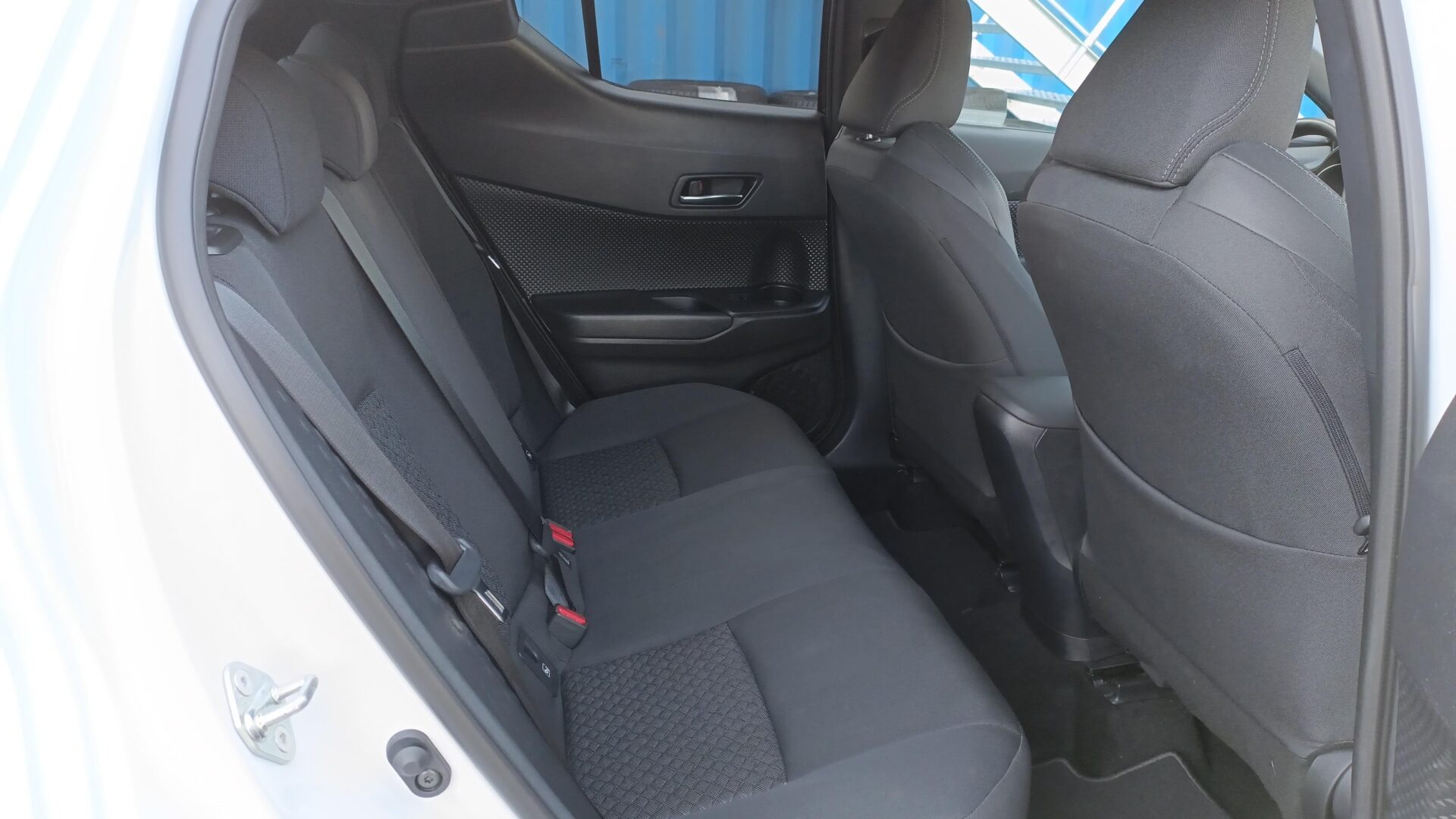 Toyota C-HR - zdjęcie 10