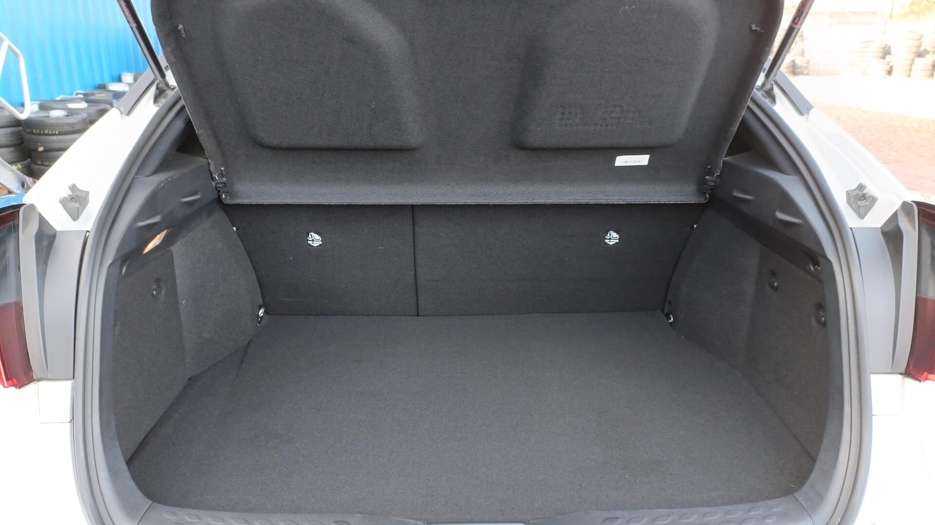 Toyota C-HR - zdjęcie 13