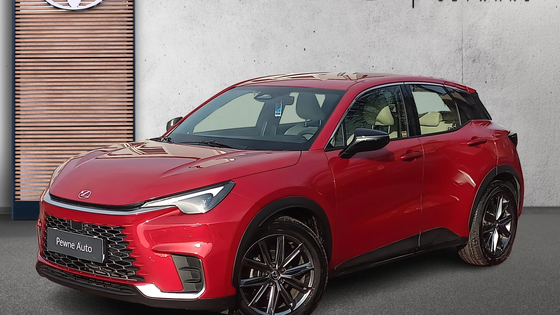 Lexus LBX - zdjęcie 1