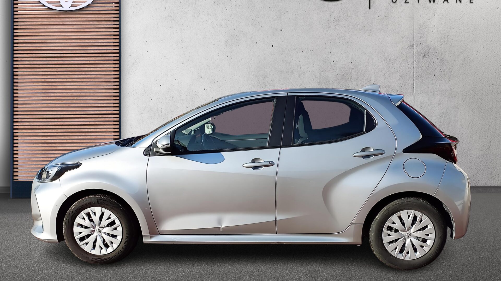 Toyota Yaris - zdjęcie 2