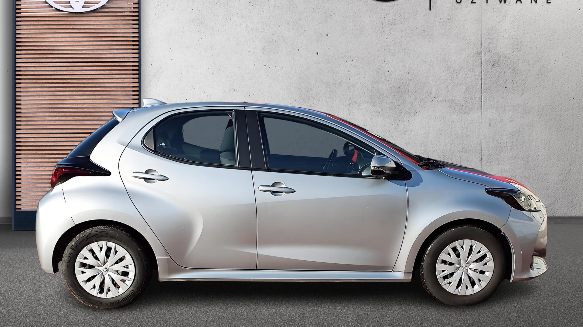 Toyota Yaris - zdjęcie 6