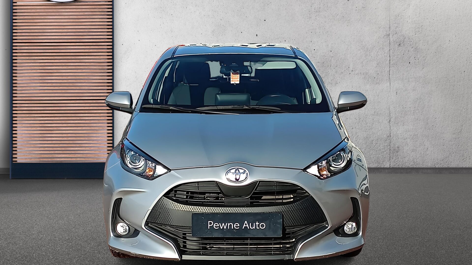 Toyota Yaris - zdjęcie 8