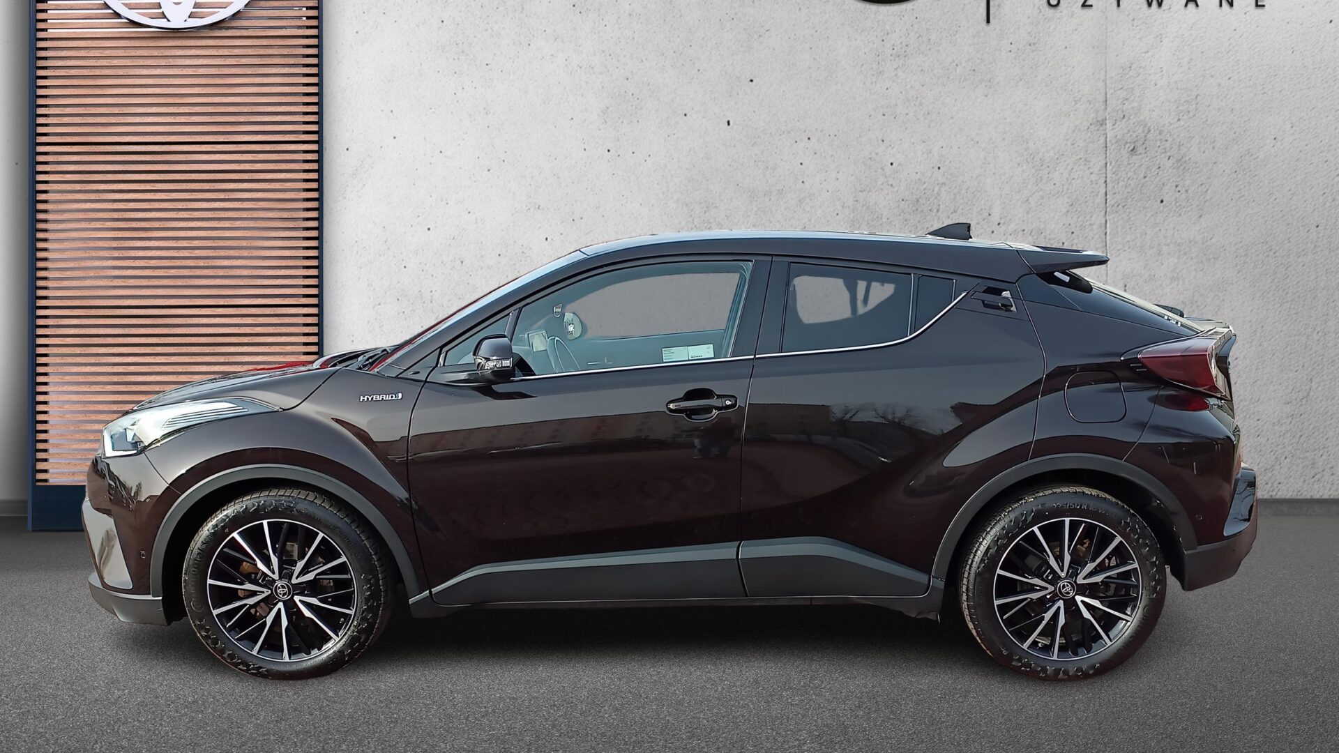 Toyota C-HR - zdjęcie 2