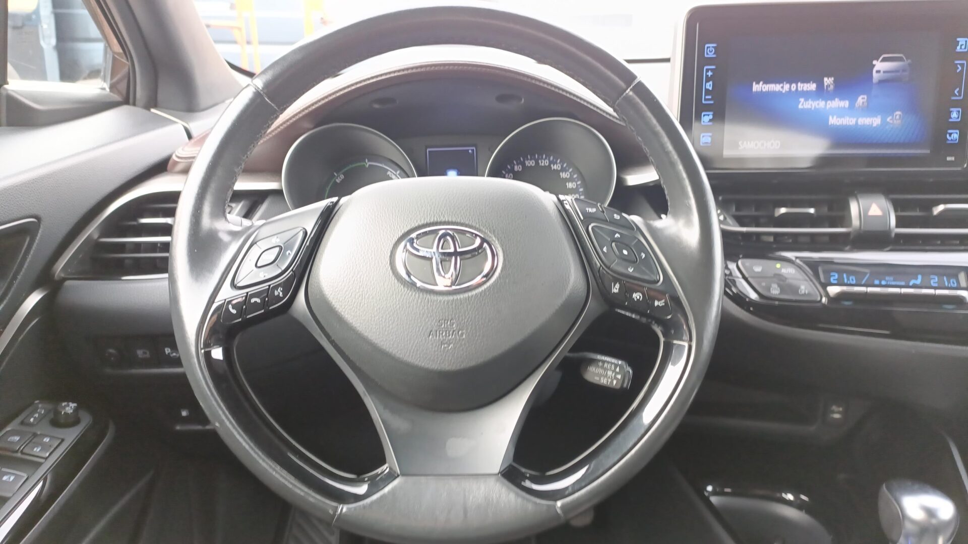 Toyota C-HR - zdjęcie 14