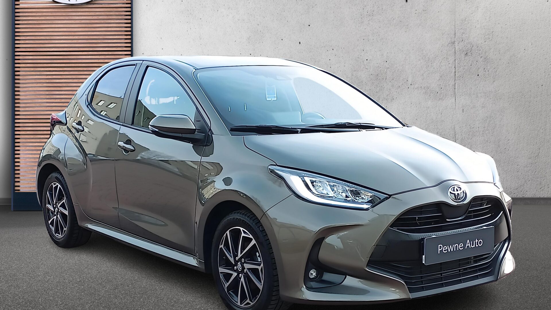 Toyota Yaris - zdjęcie 7