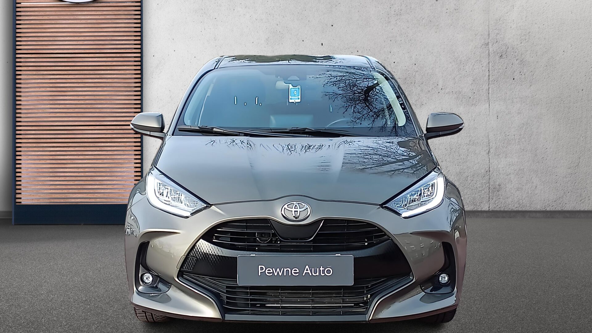 Toyota Yaris - zdjęcie 8