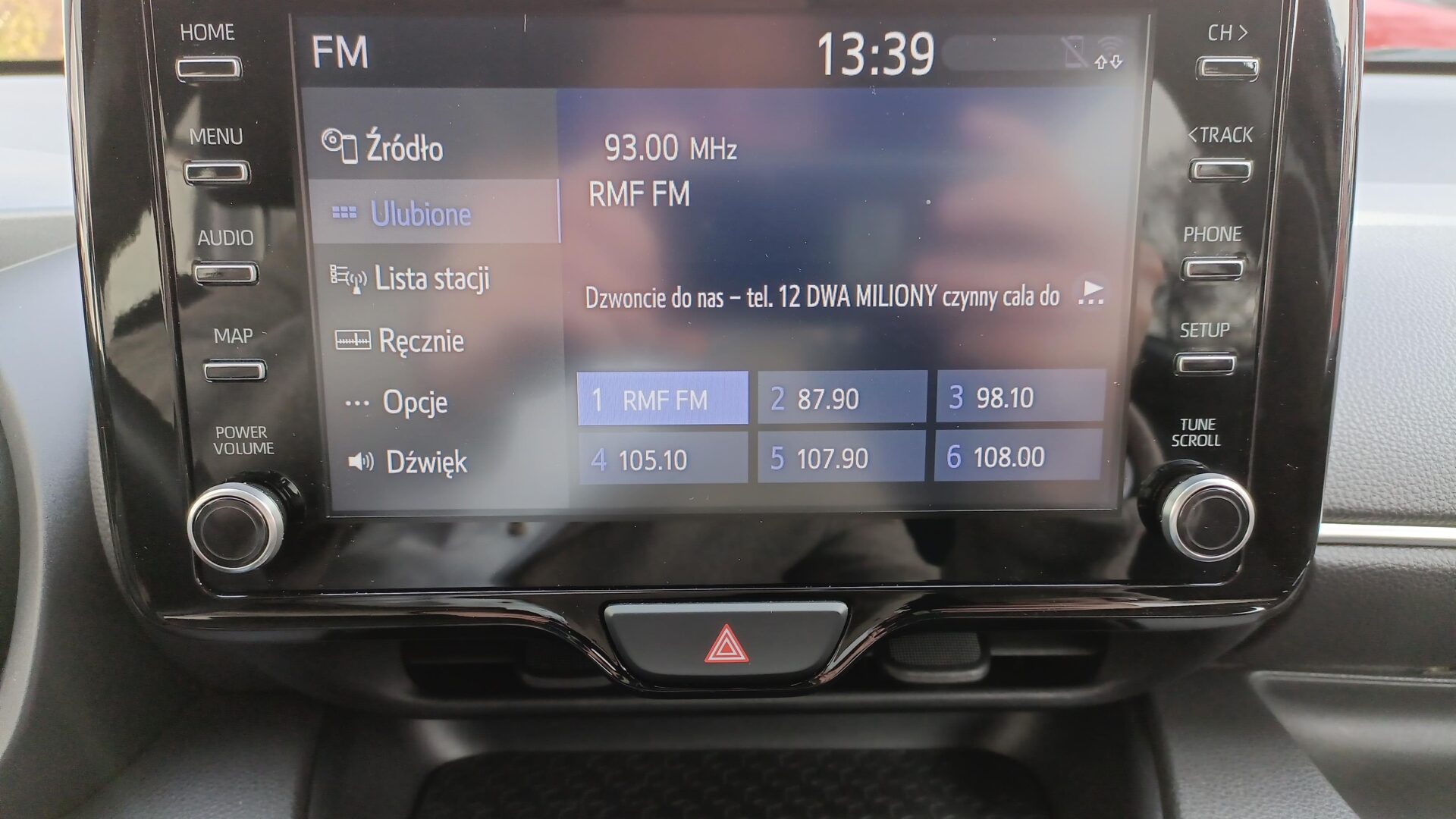 Toyota Yaris - zdjęcie 16