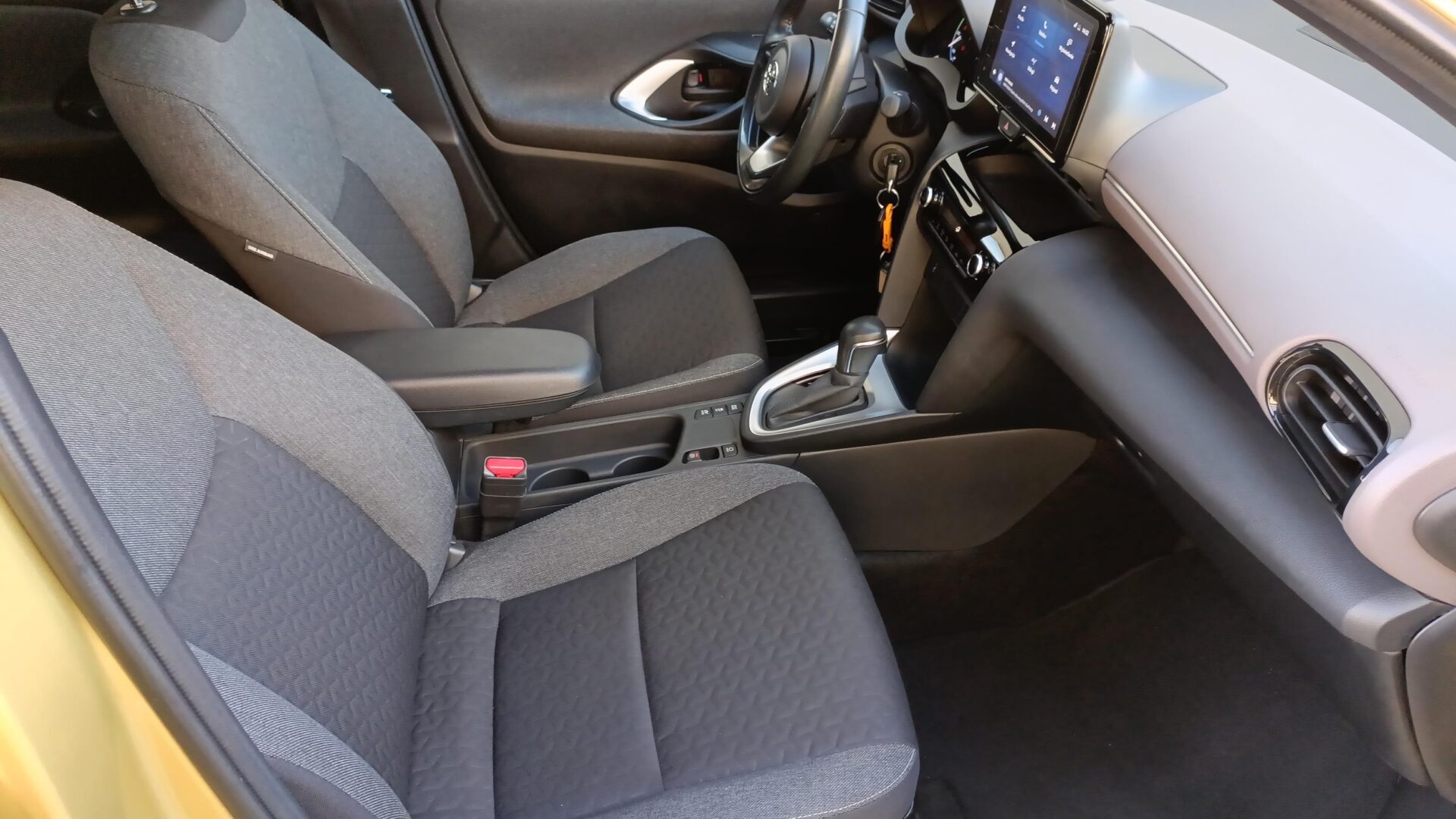 Toyota Yaris Cross - zdjęcie 10