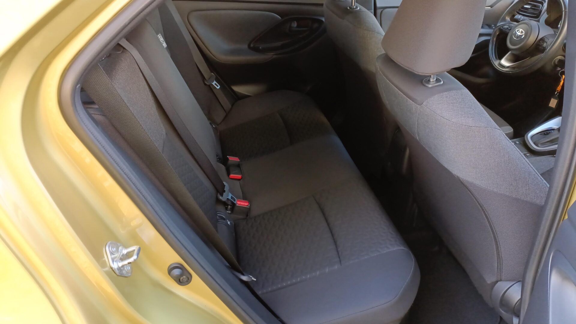 Toyota Yaris Cross - zdjęcie 12