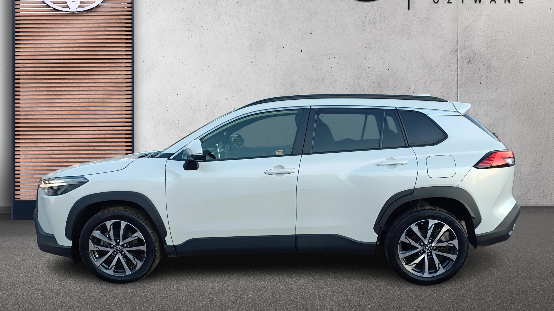 Toyota Corolla Cross - zdjęcie 2