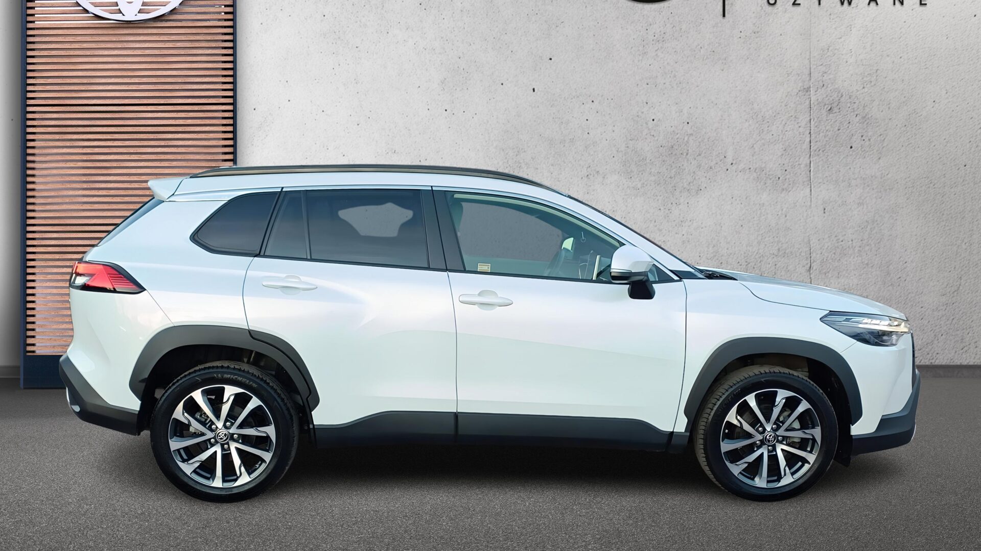 Toyota Corolla Cross - zdjęcie 6