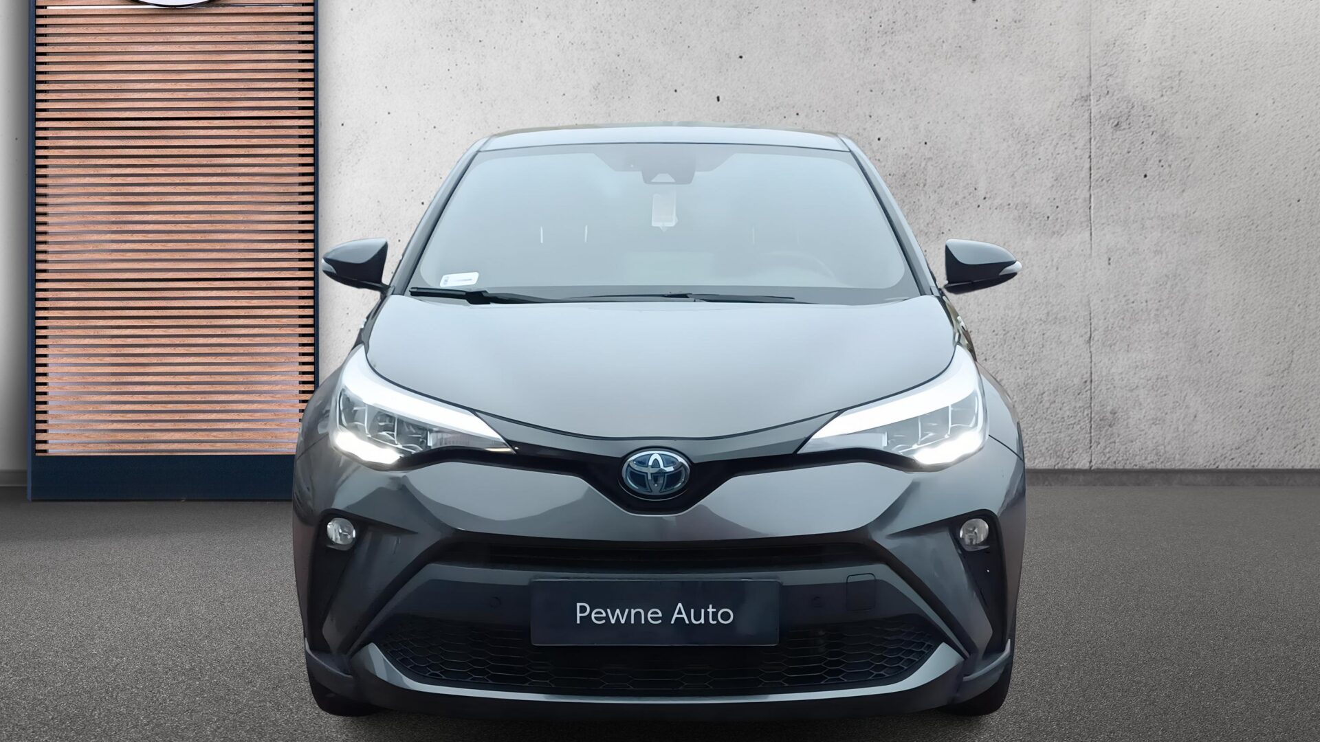 Toyota C-HR - zdjęcie 2