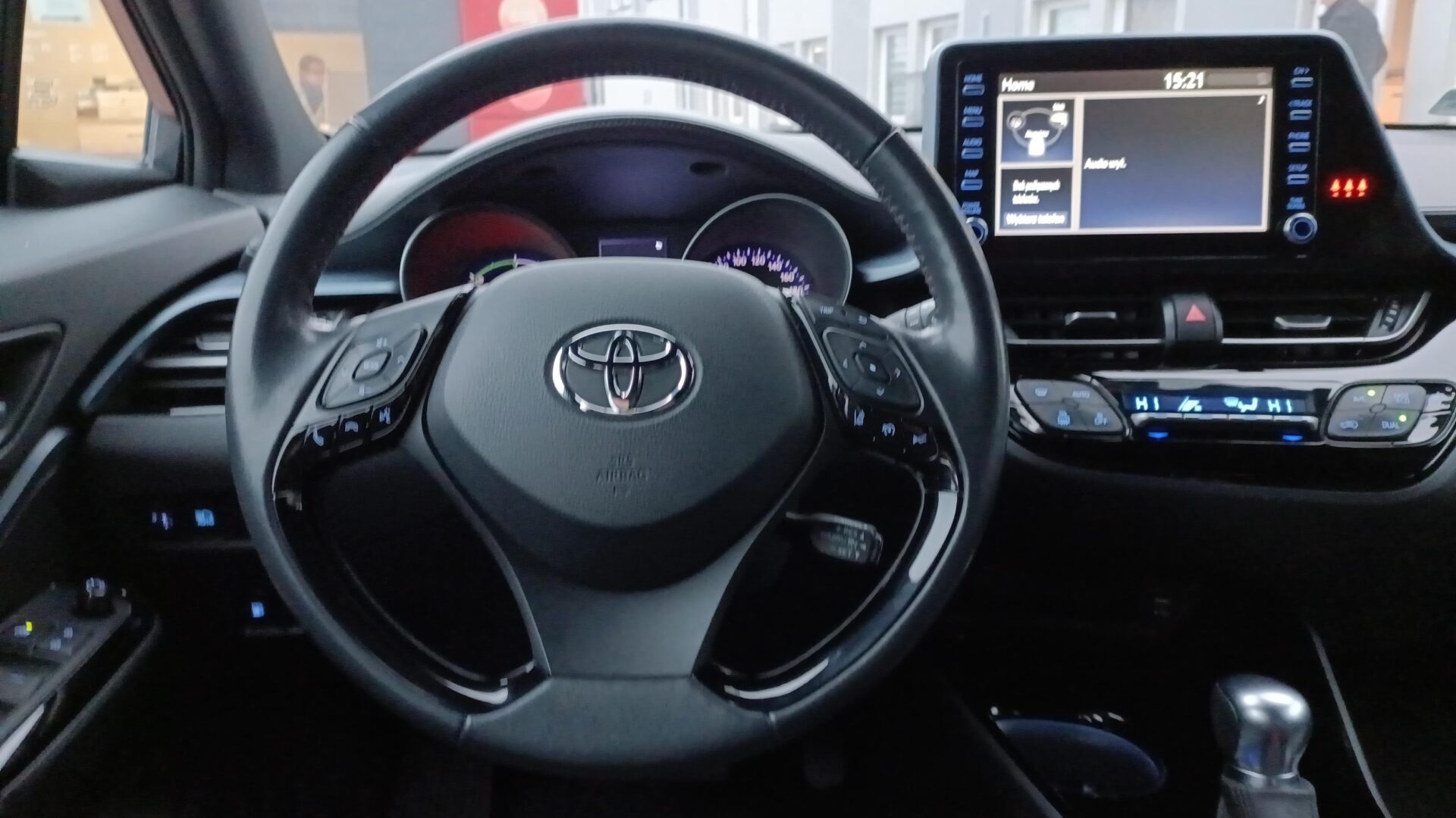 Toyota C-HR - zdjęcie 14