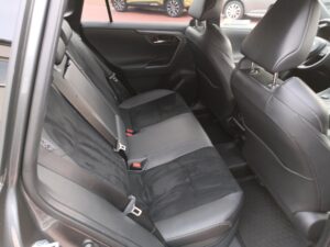 Toyota RAV4 - miniatura 10