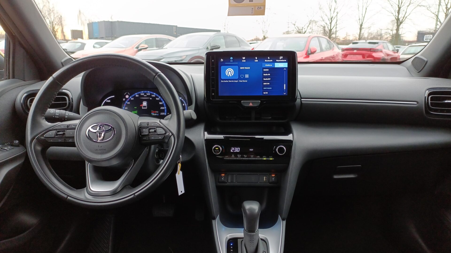 Toyota Yaris Cross - zdjęcie 13