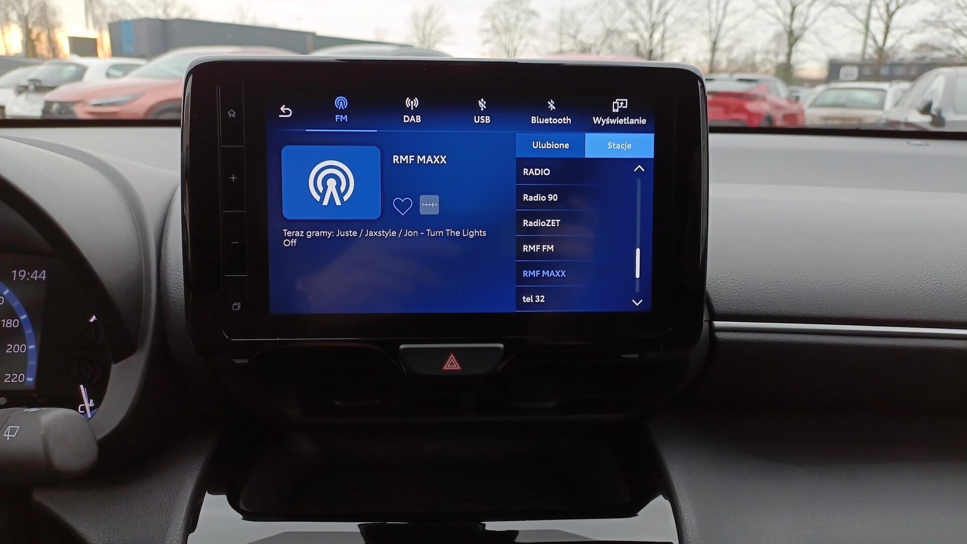 Toyota Yaris Cross - zdjęcie 17