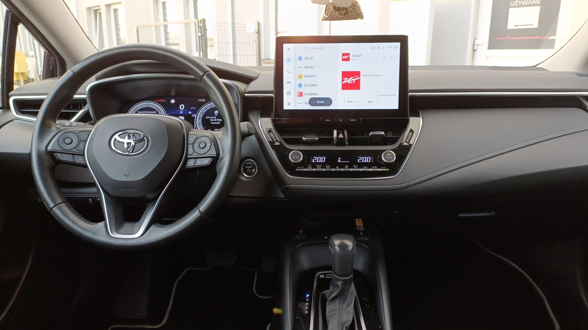 Toyota Corolla - zdjęcie 11