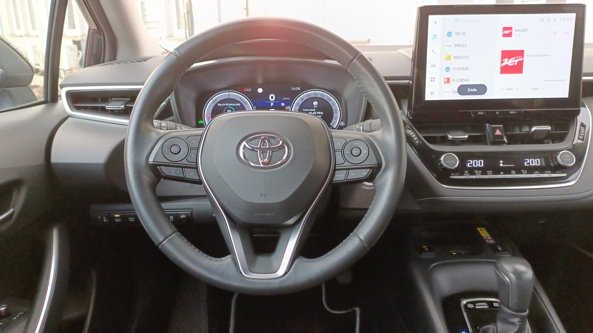 Toyota Corolla - zdjęcie 12