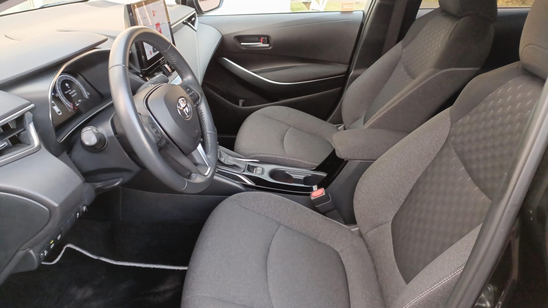 Toyota Corolla - zdjęcie 15