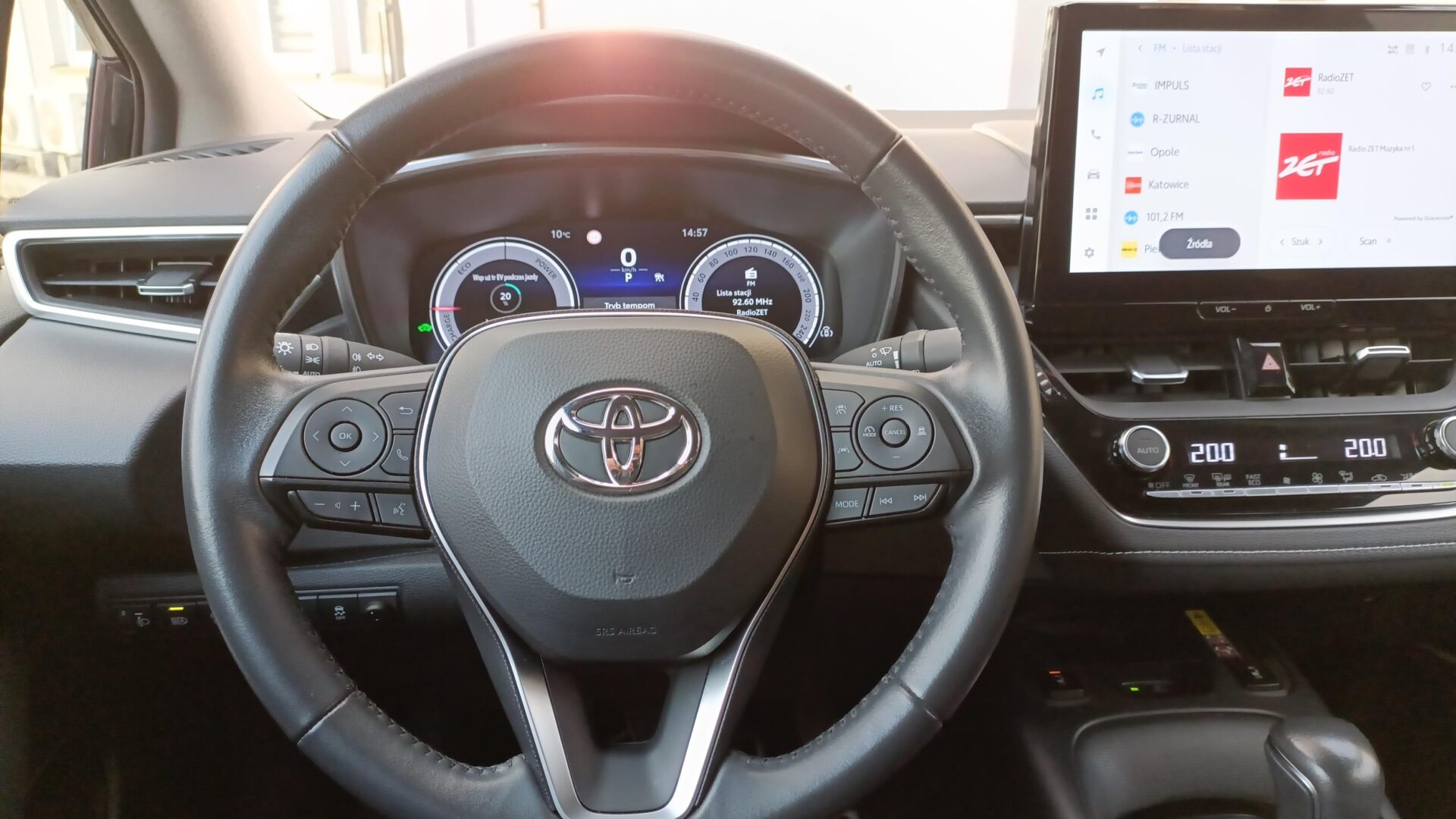 Toyota Corolla - zdjęcie 16