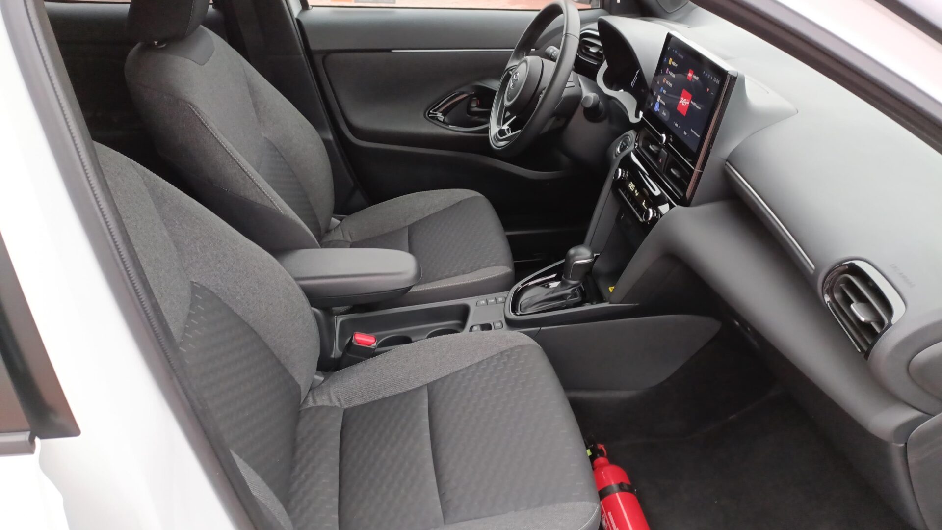 Toyota Yaris Cross - zdjęcie 10