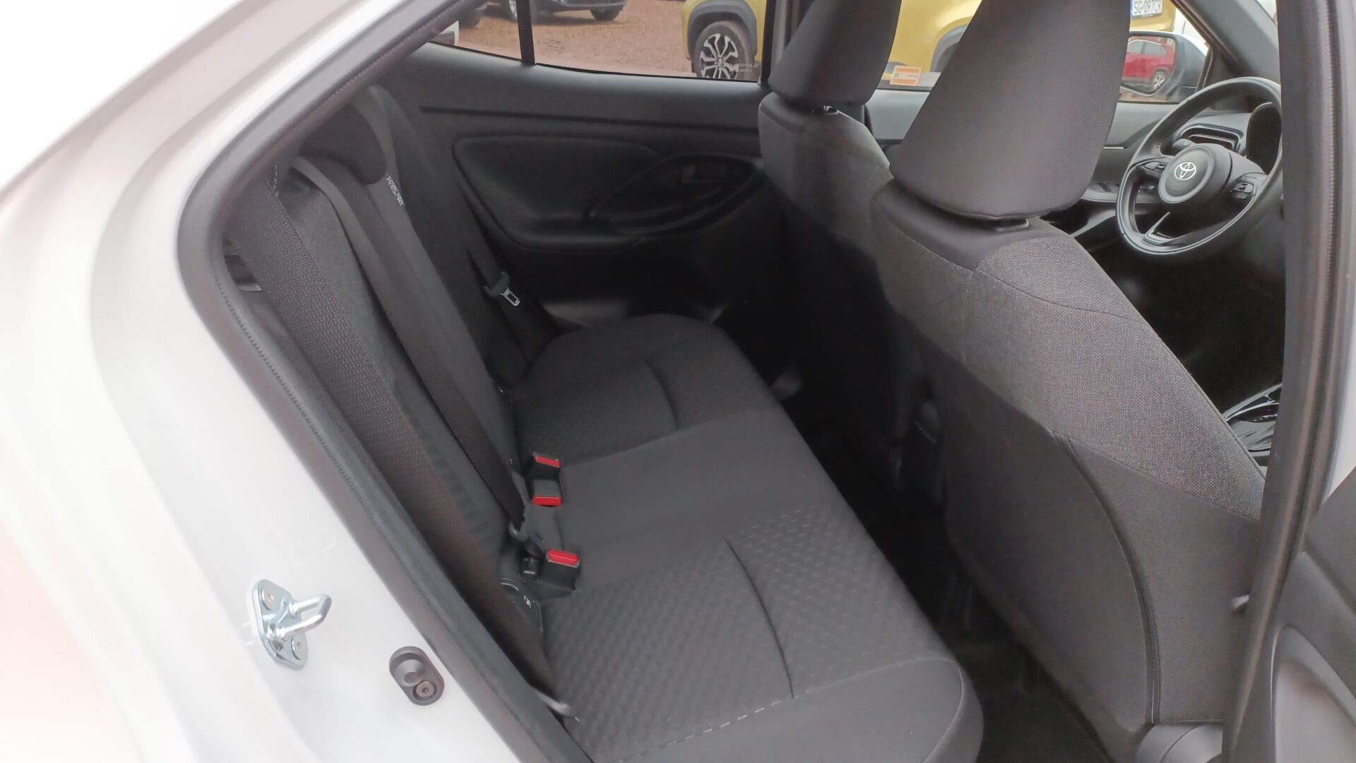 Toyota Yaris Cross - zdjęcie 11