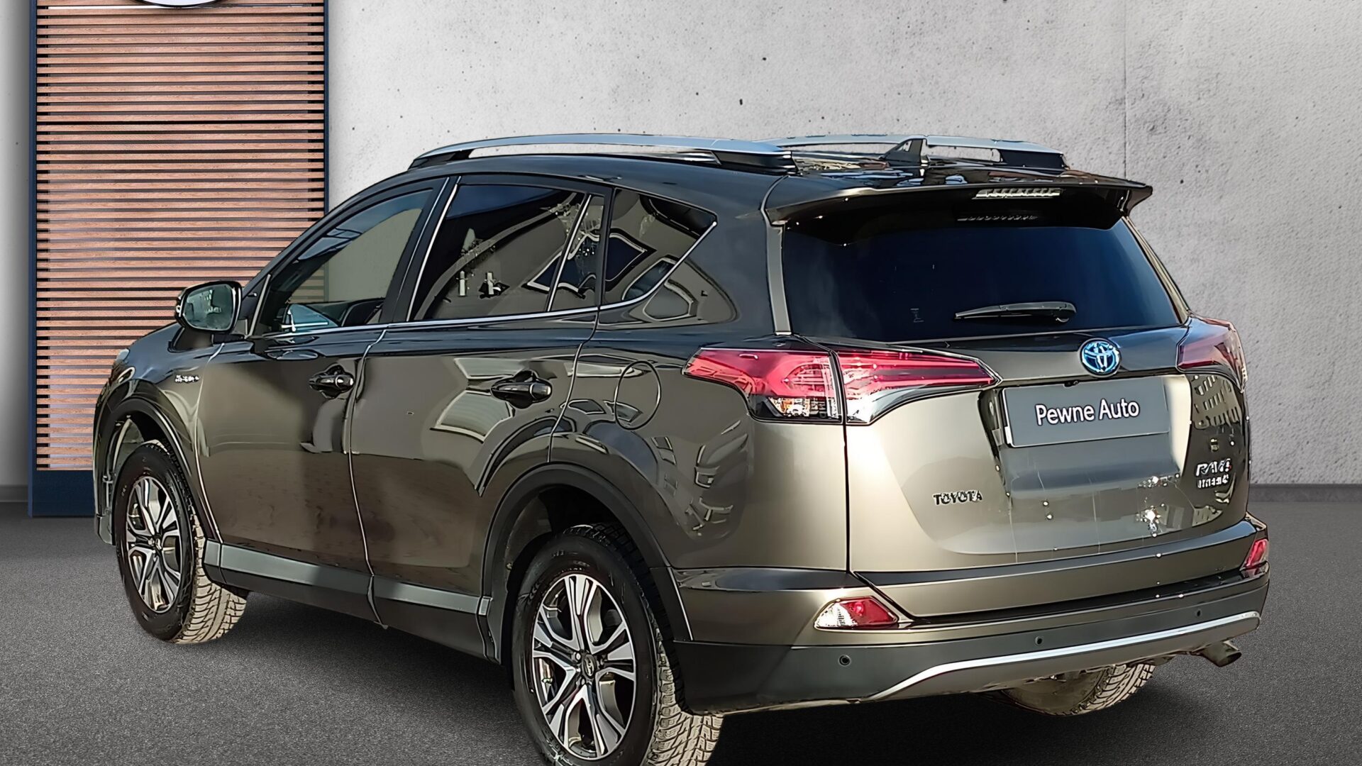 Toyota RAV4 - zdjęcie 3