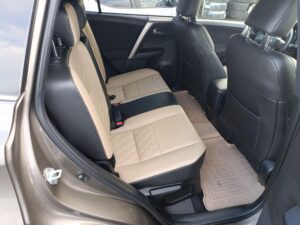 Toyota RAV4 - miniatura 10