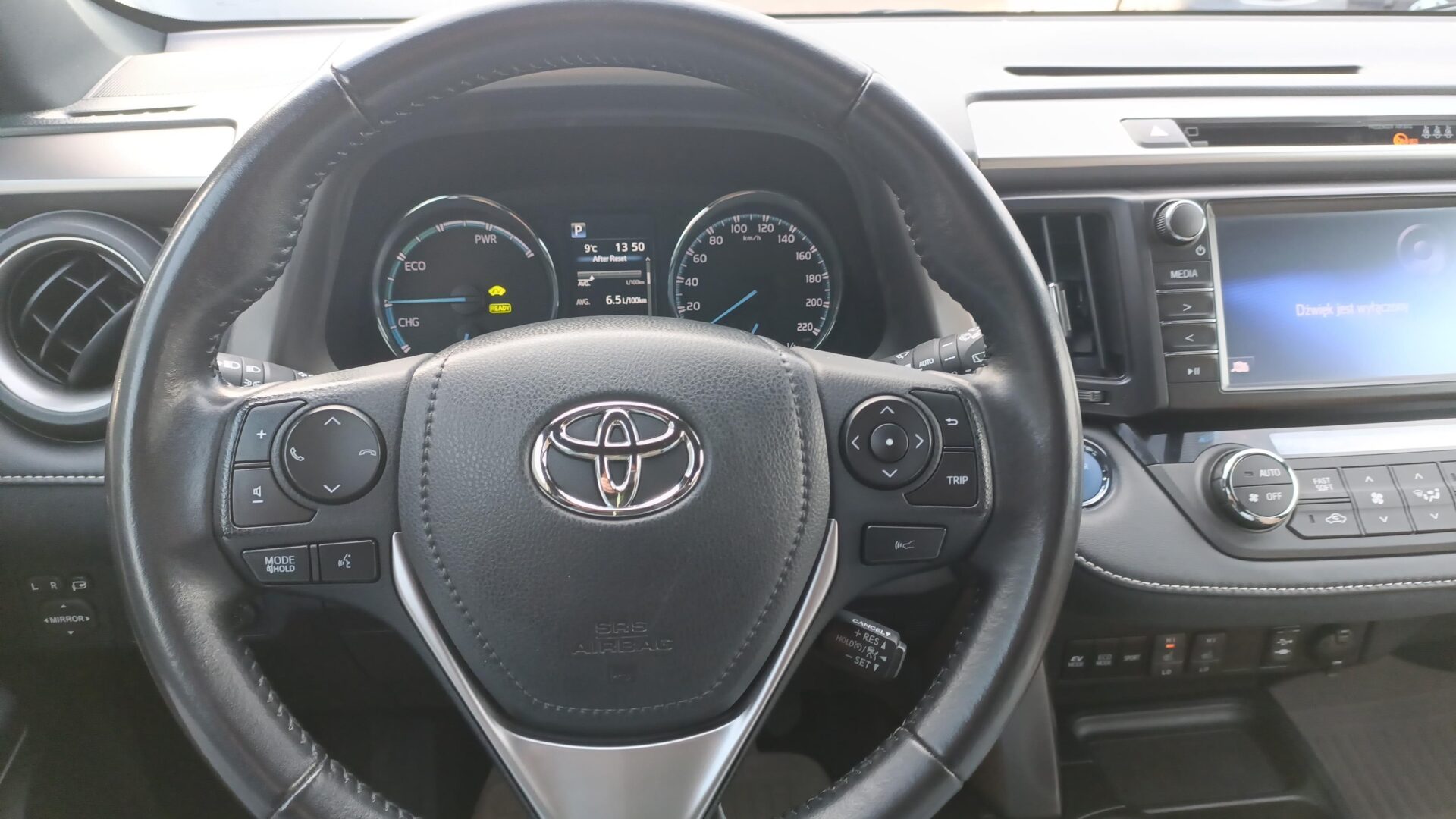 Toyota RAV4 - zdjęcie 16