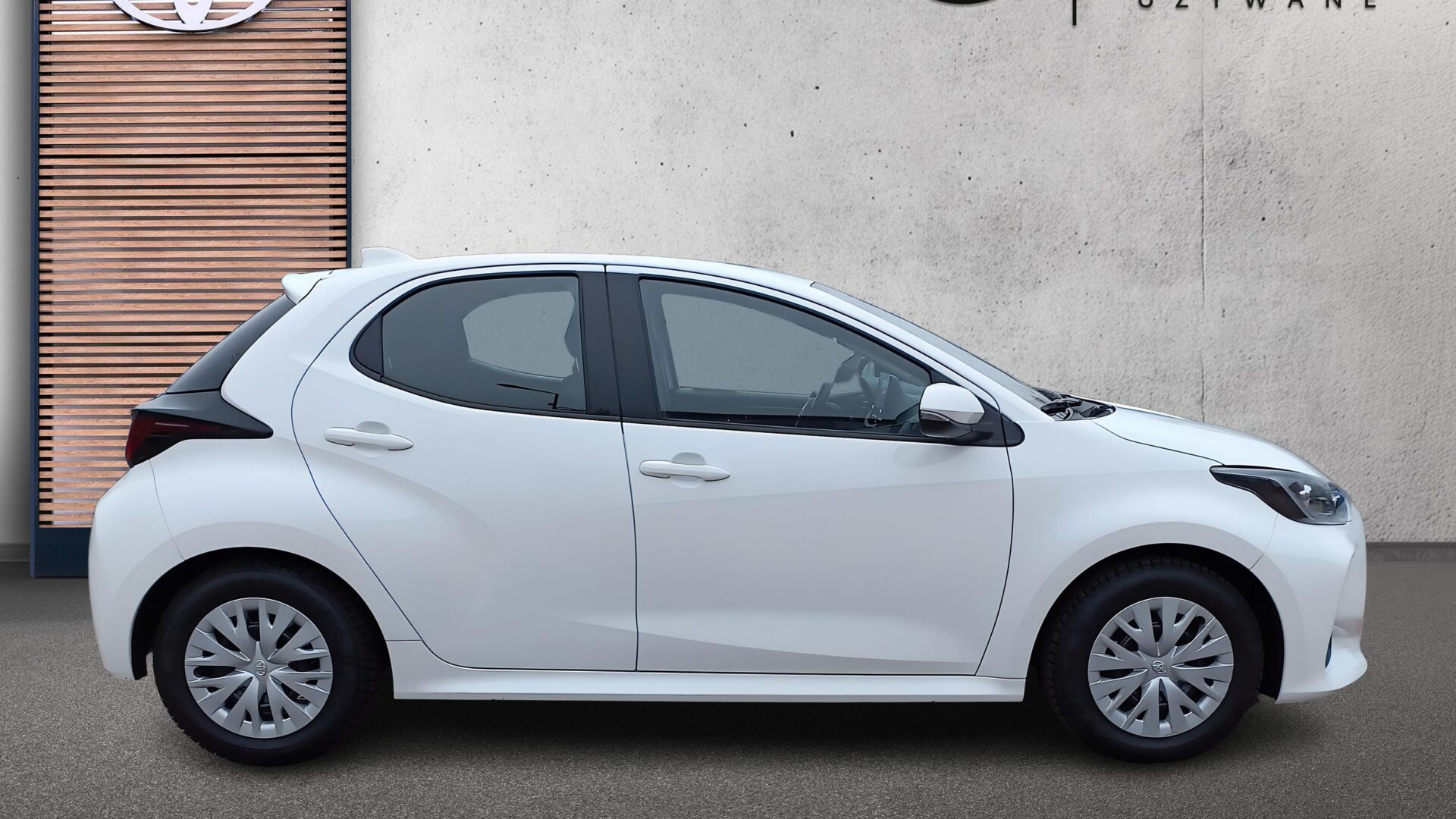 Toyota Yaris - zdjęcie 6