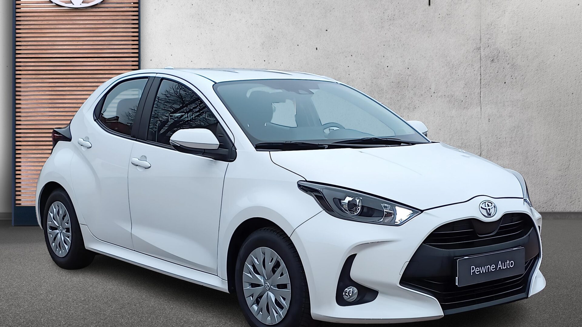 Toyota Yaris - zdjęcie 7