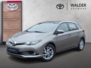 Toyota Auris - miniatura 1