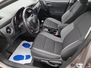 Toyota Auris - miniatura 10