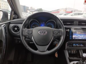 Toyota Auris - miniatura 15