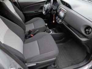 Toyota Yaris - miniatura 13