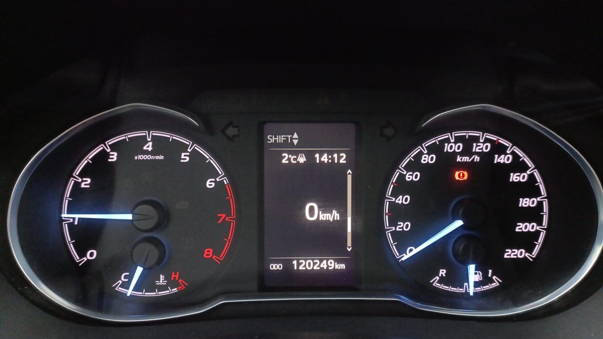 Toyota Yaris - zdjęcie 16