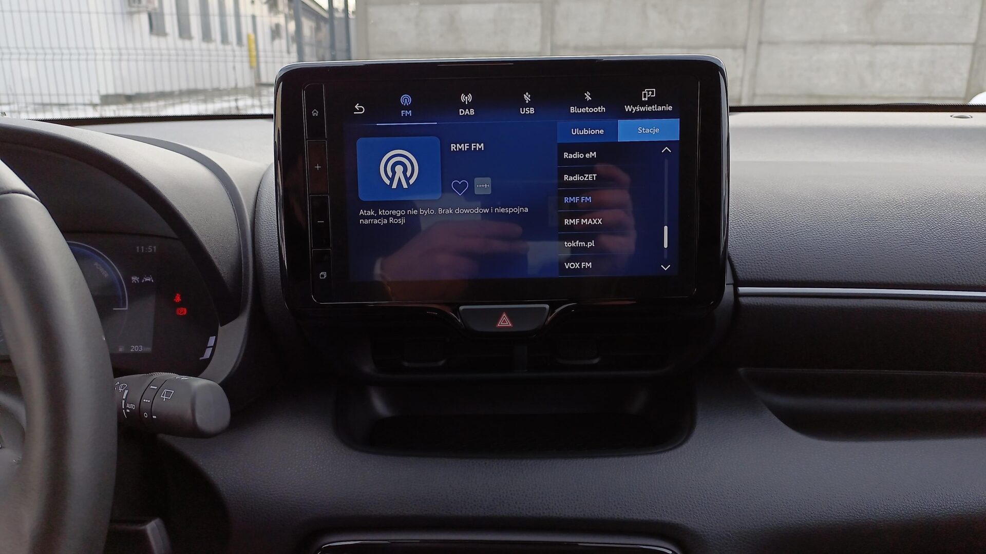 Toyota Yaris - zdjęcie 18