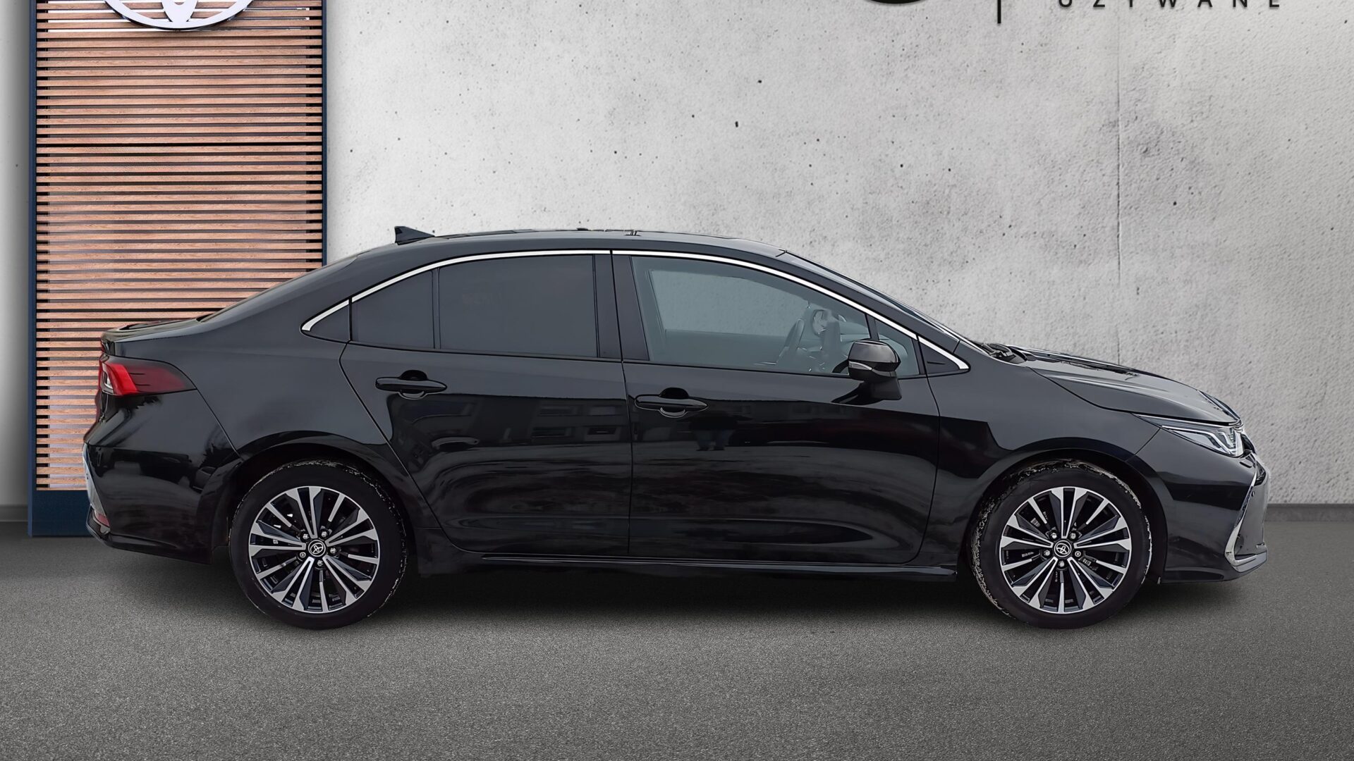 Toyota Corolla - zdjęcie 6