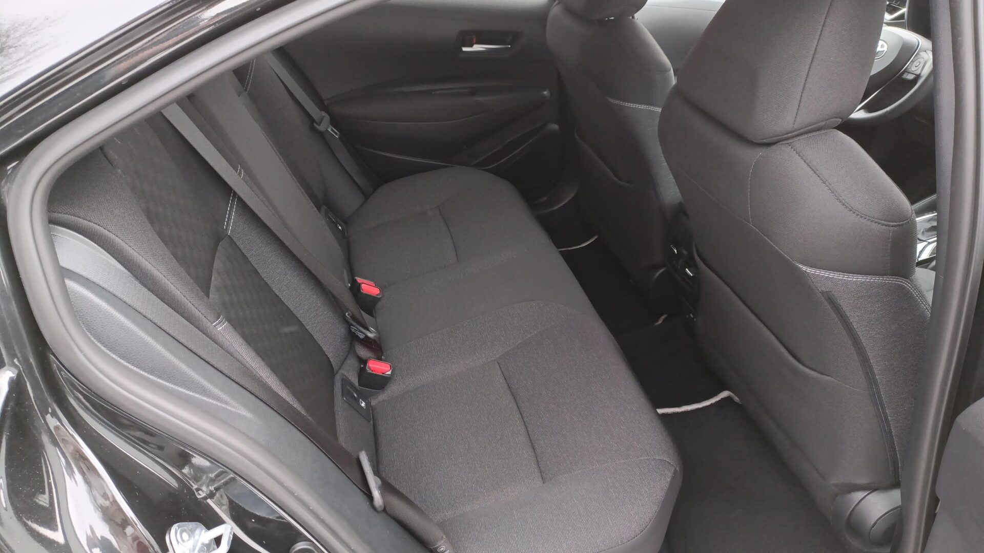 Toyota Corolla - zdjęcie 10