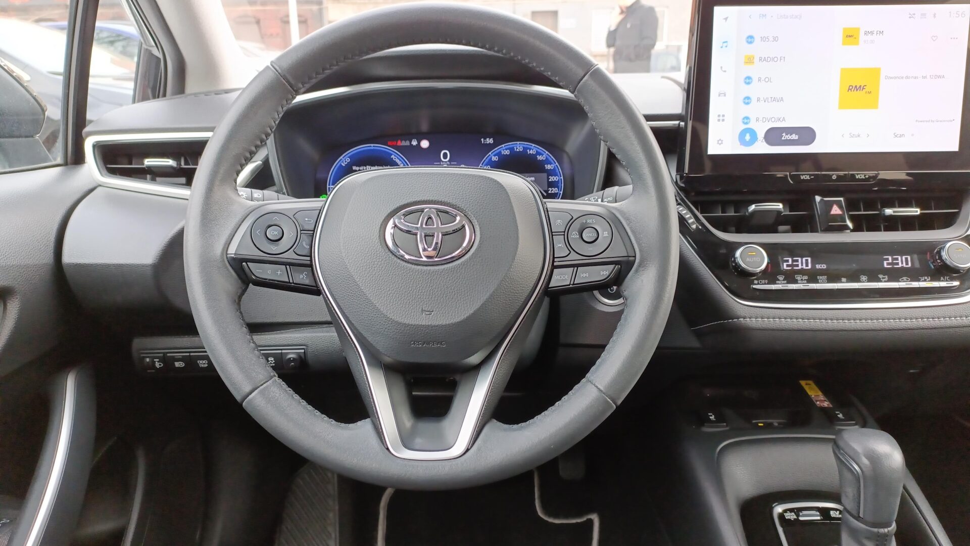 Toyota Corolla - zdjęcie 12