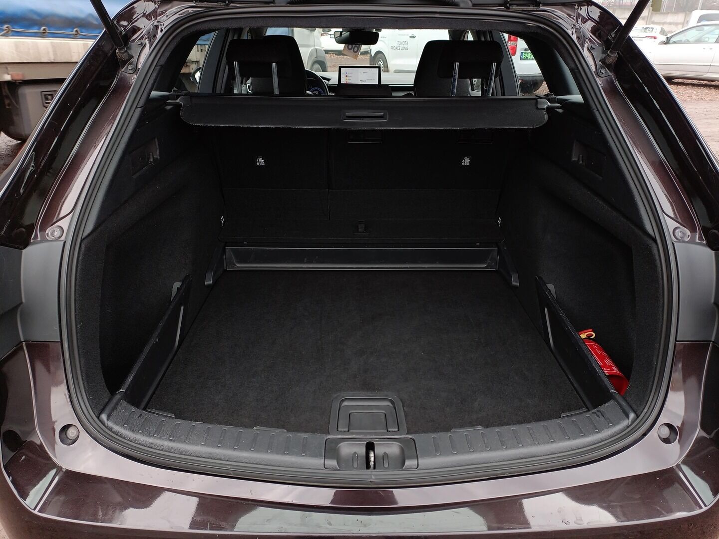 Toyota Corolla - zdjęcie 18