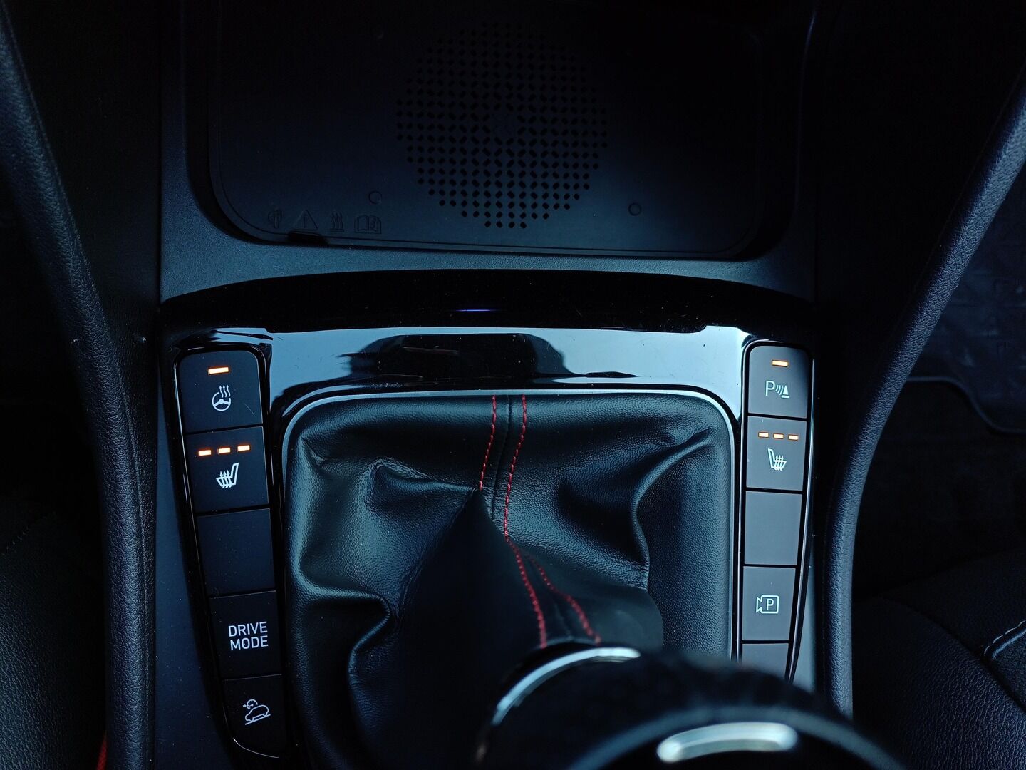 Hyundai Tucson - zdjęcie 24