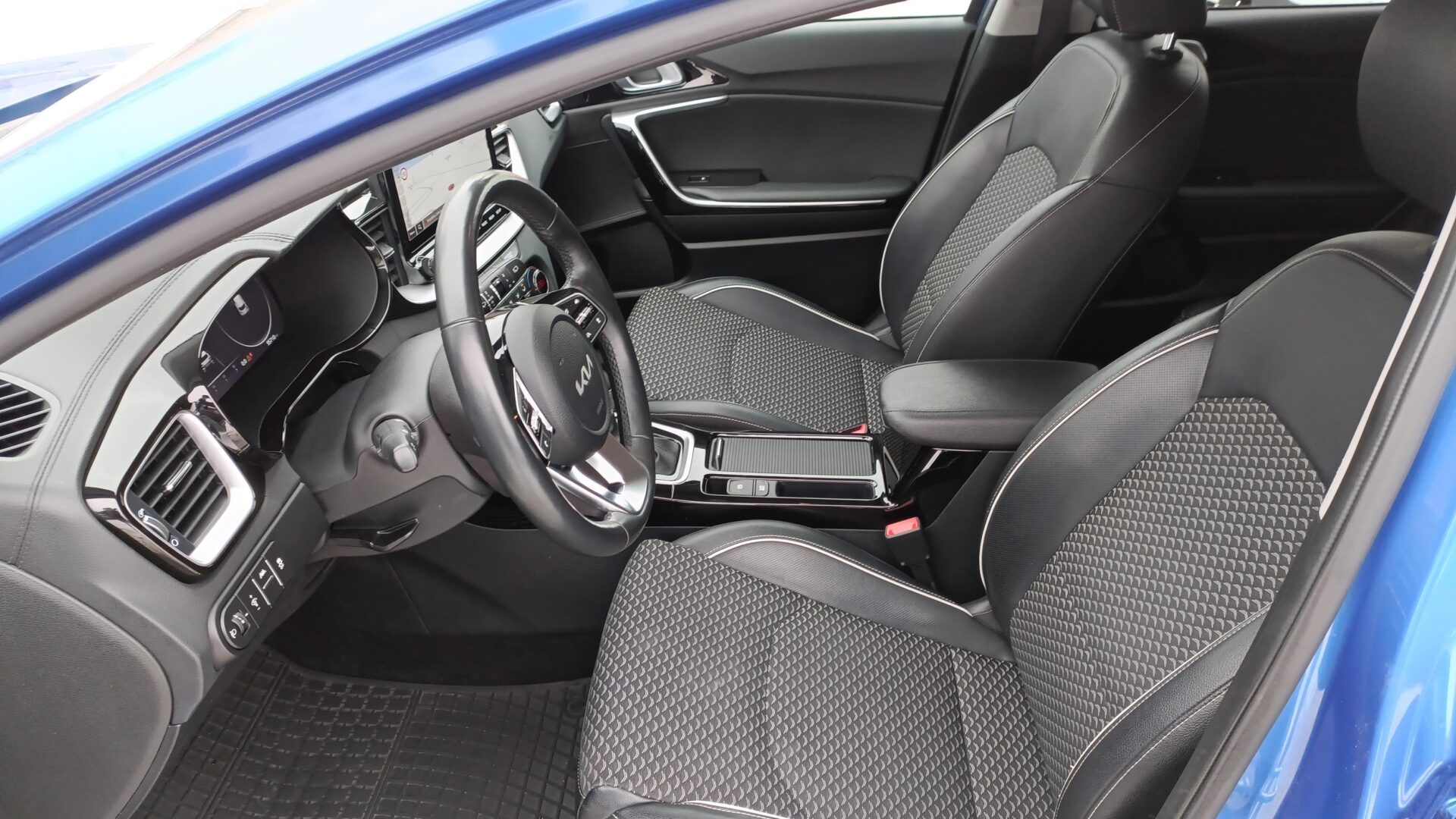 Kia XCeed - zdjęcie 15