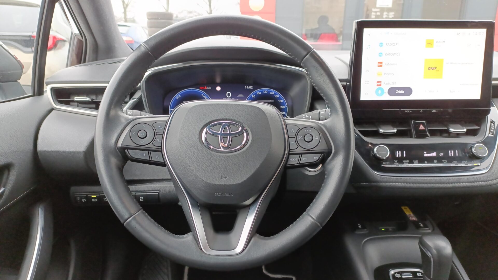 Toyota Corolla - zdjęcie 14